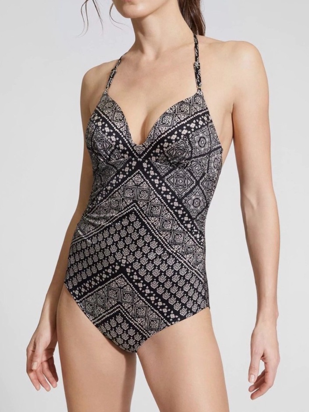 Athleta Aqualuxe printed molded one-piece swimsuit antique bandana design M